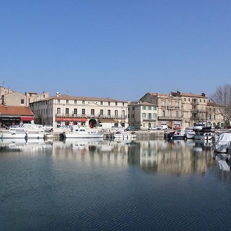 Le Grand Rouget Leilighet Beaucaire  Eksteriør bilde