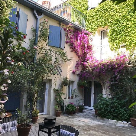 Le Grand Rouget Leilighet Beaucaire  Eksteriør bilde