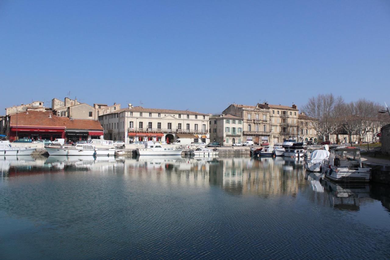 Le Grand Rouget Leilighet Beaucaire  Eksteriør bilde