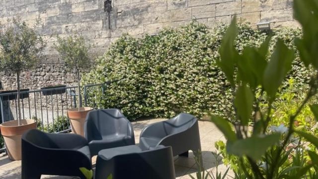 Le Grand Rouget Leilighet Beaucaire  Eksteriør bilde