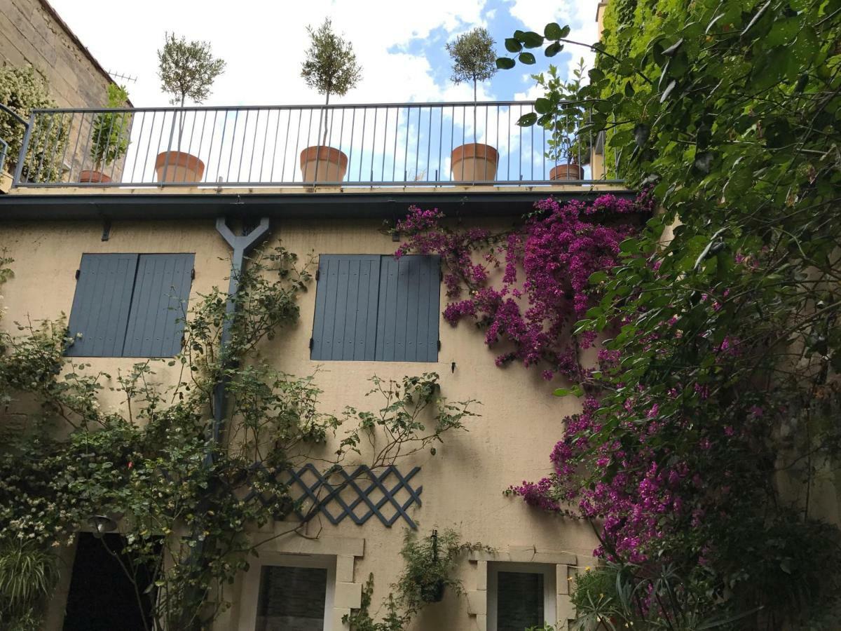 Le Grand Rouget Leilighet Beaucaire  Eksteriør bilde